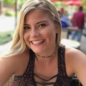 Meet your Posher, Caitlin